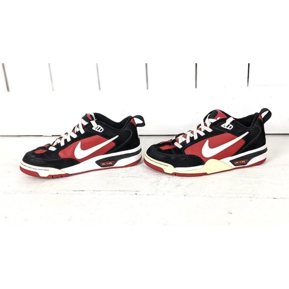 Vintage Nike Air red black white basketball shoes 9 - Picture 6 of 7